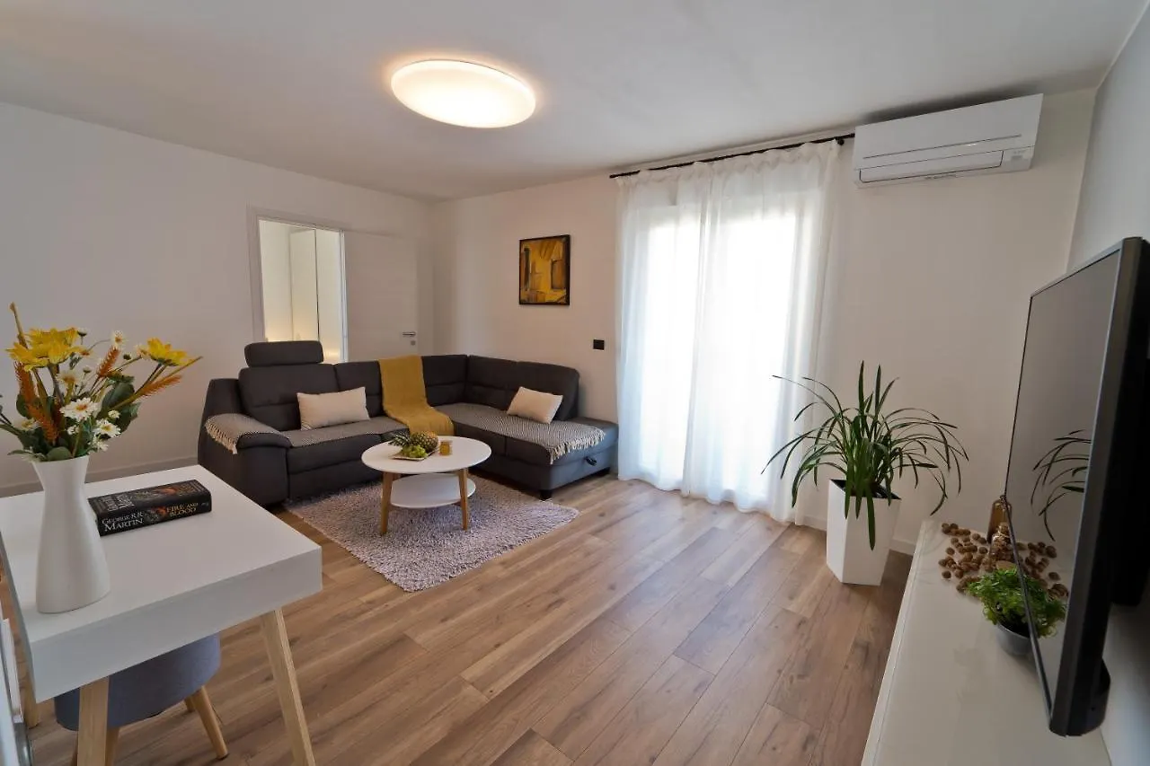 Malemi Apartment Pula